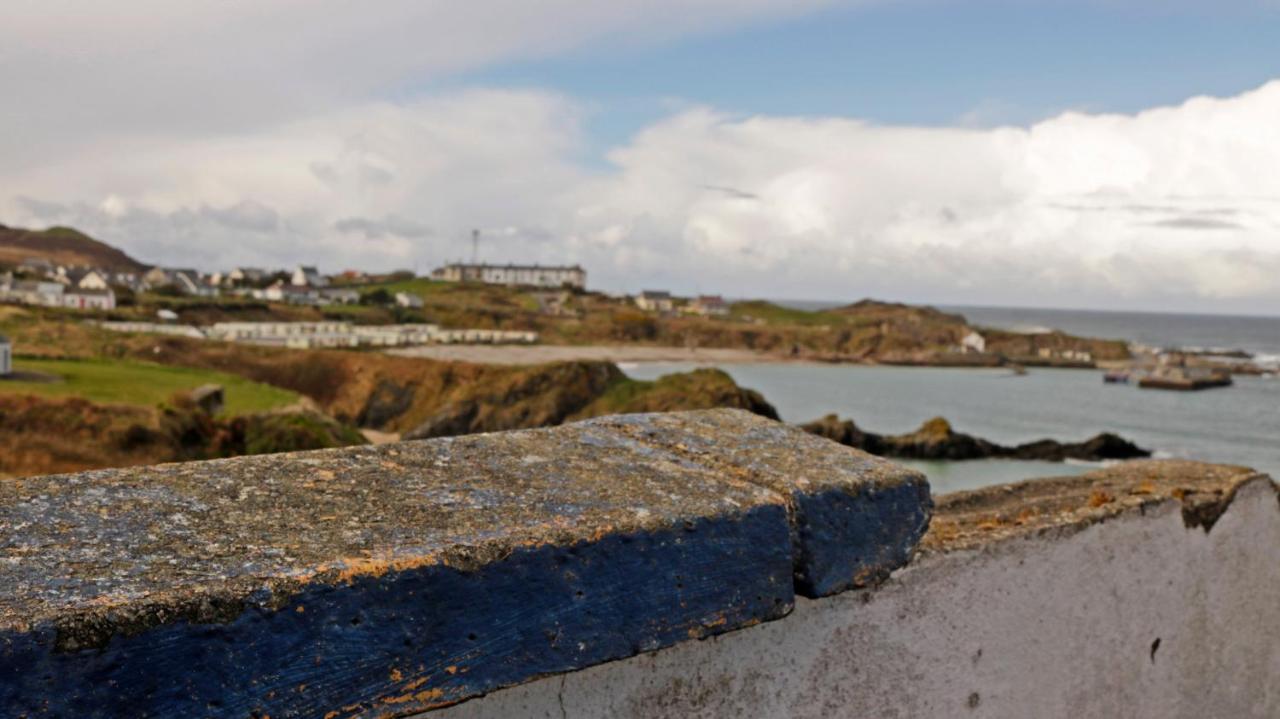 The Seaview Tavern Ballygorman Luaran gambar